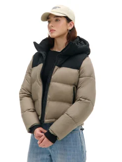 Beżowa kurtka puffer z czarnym karczkiem