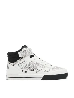 Białe sneakersy z komiksowym nadrukiem