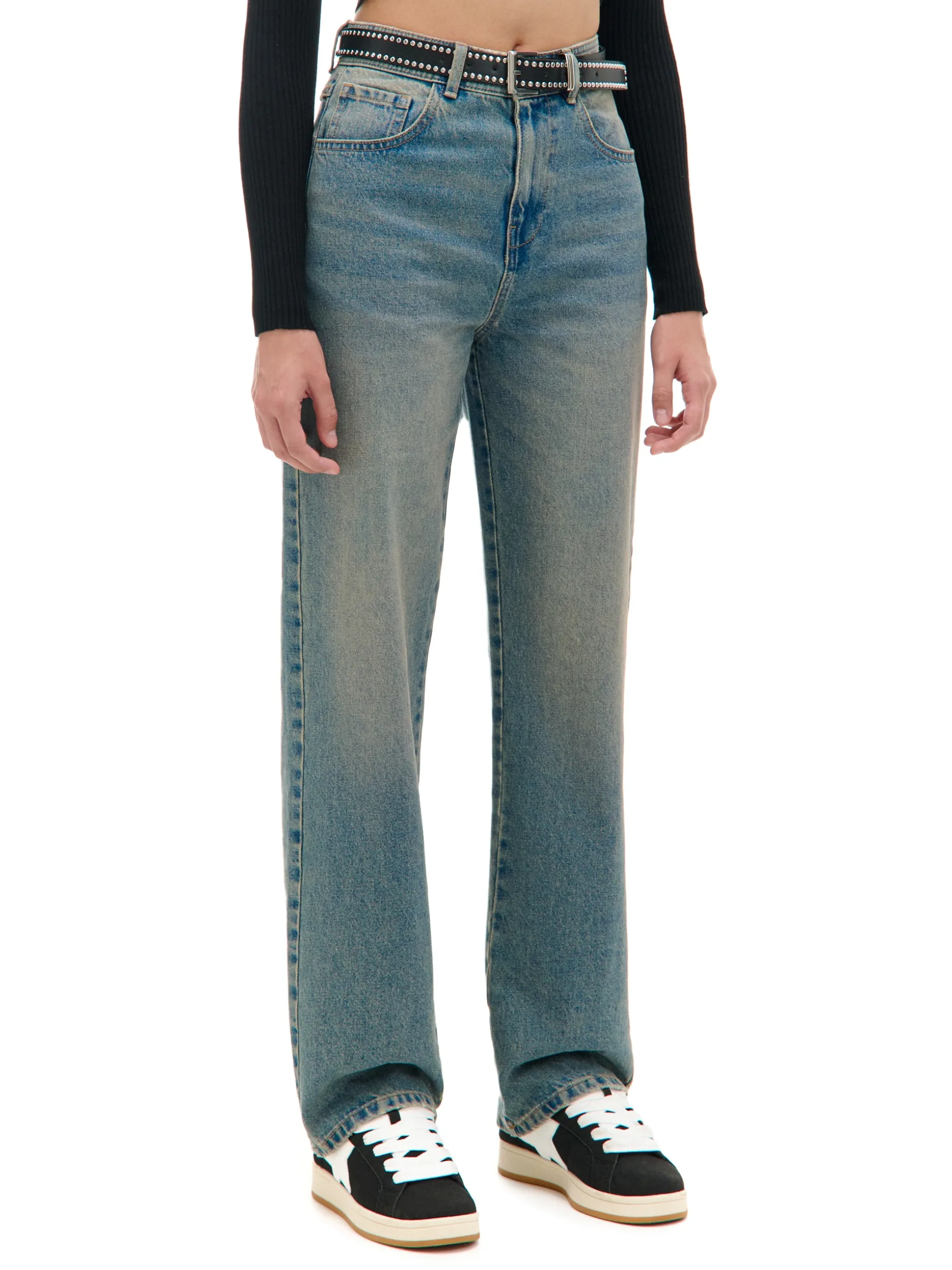 Ciemnoniebieskie jeansy straight z efektem sprania