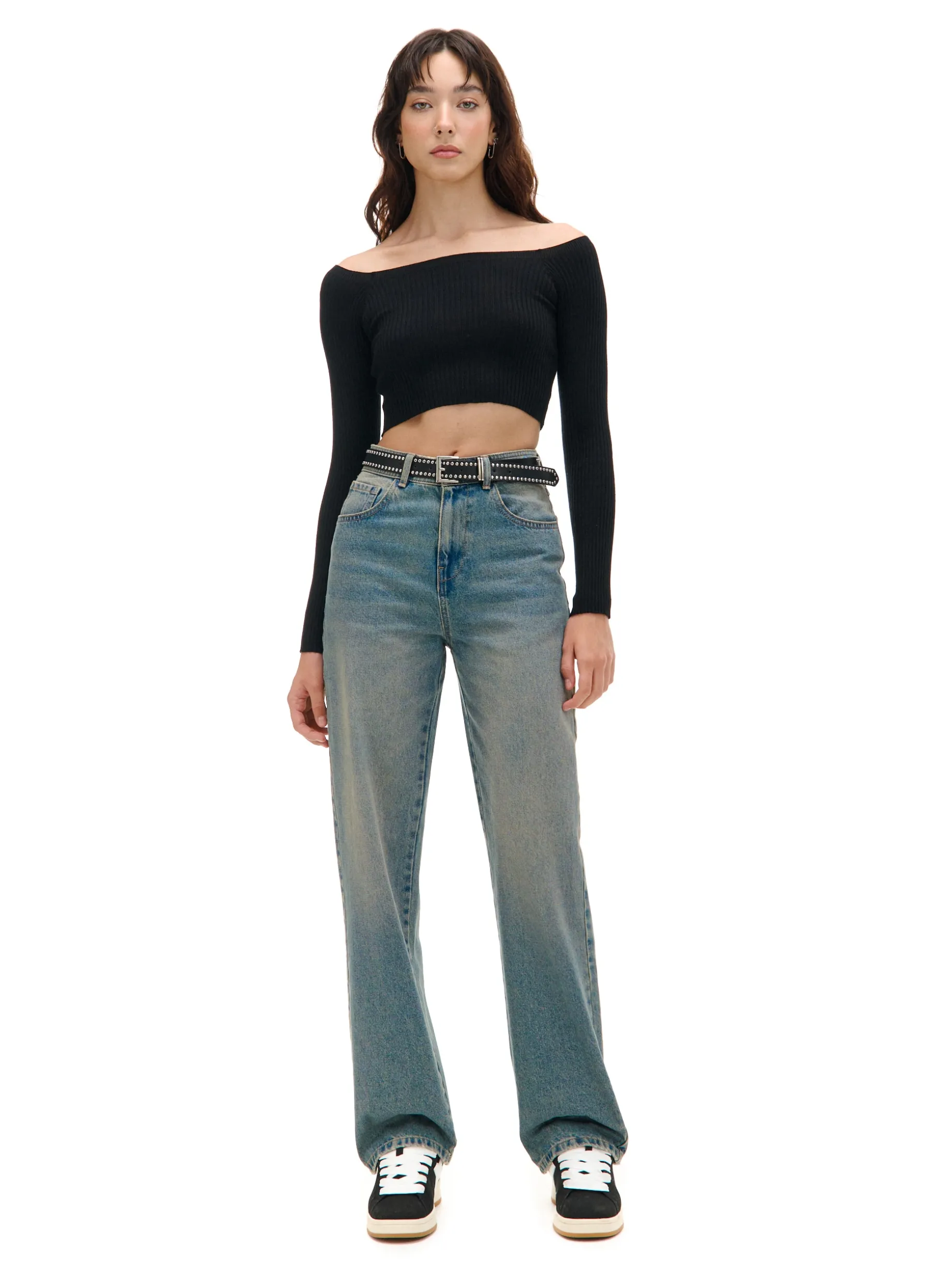 Ciemnoniebieskie jeansy straight z efektem sprania