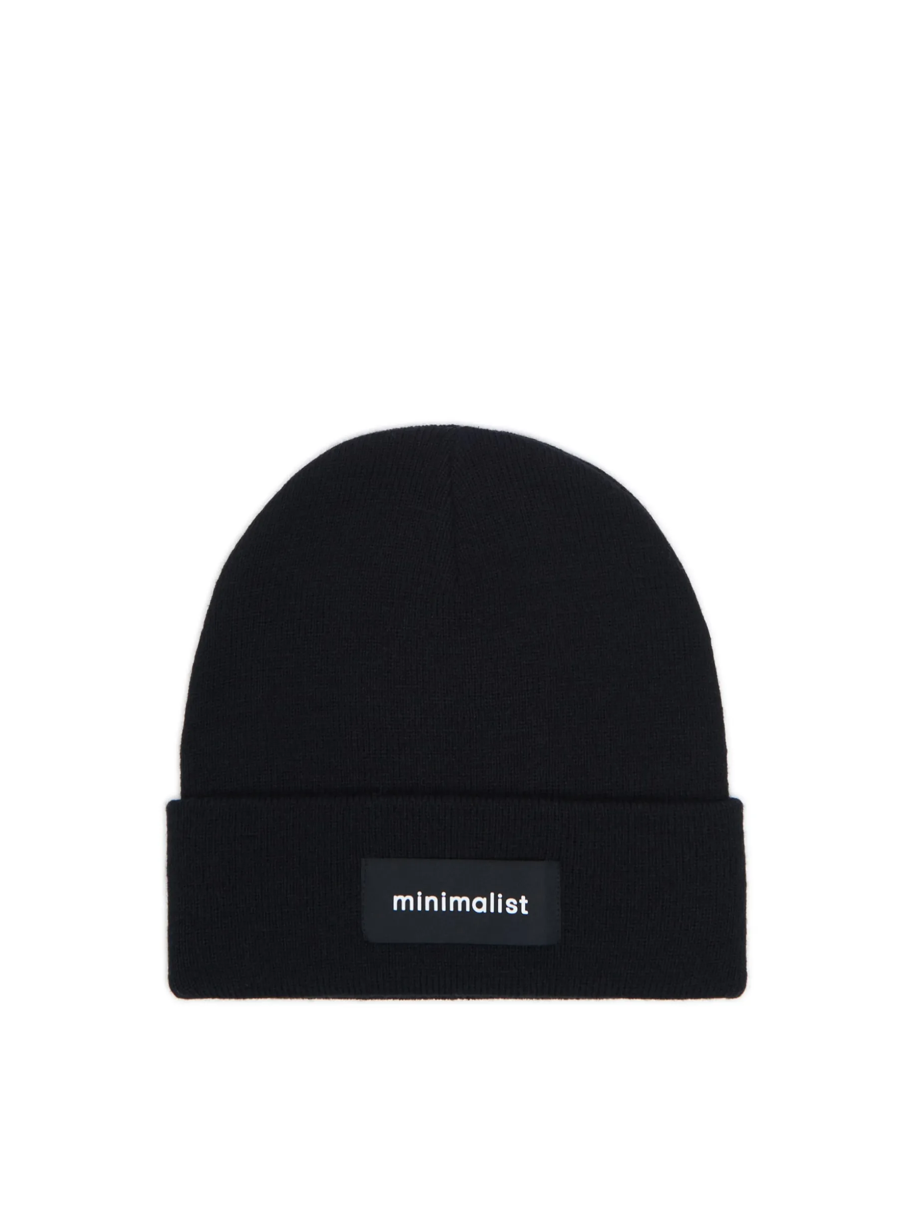 Czarna czapka beanie z naszywką