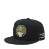 Czarna czapka snapback z haftem