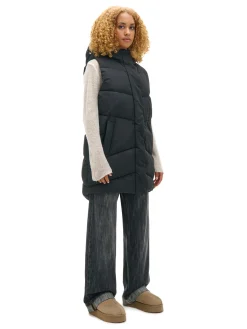 Czarna kamizelka puffer z kapturem