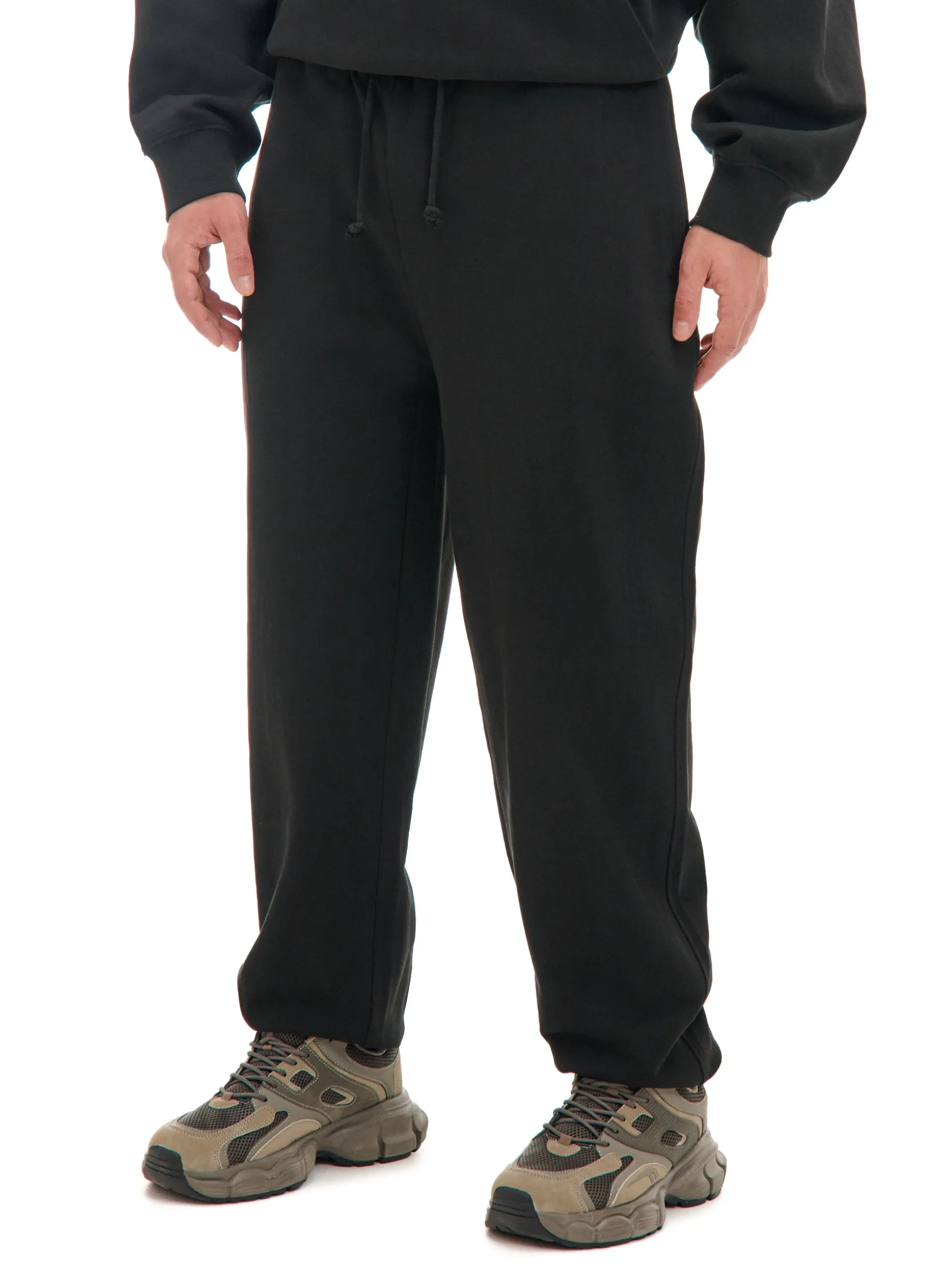 Czarne dresowe joggery comfort