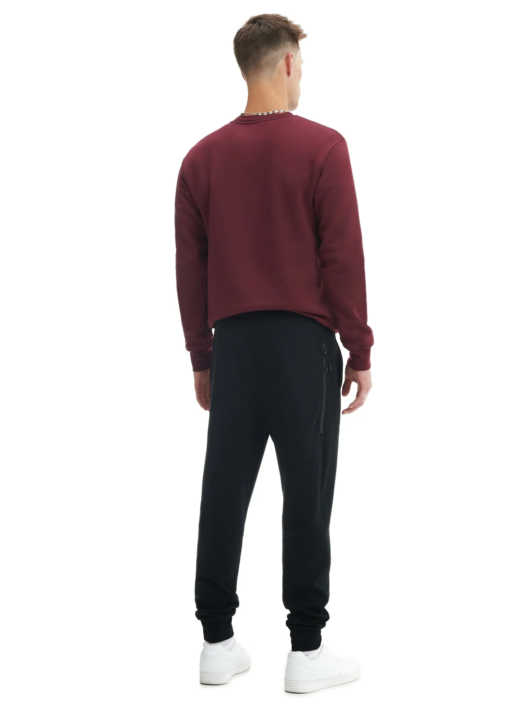 Czarne dresowe joggery regular