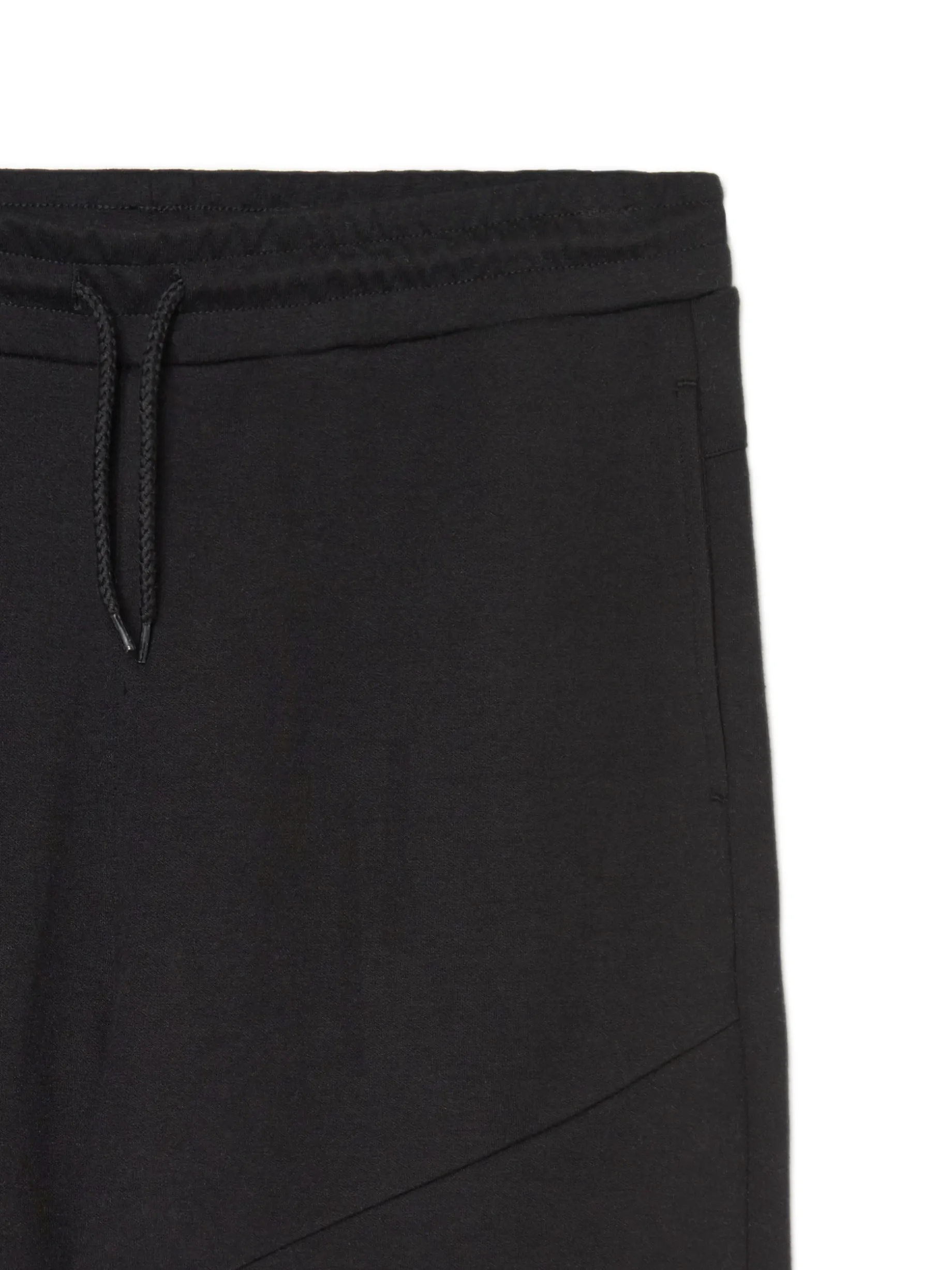 Czarne dresowe joggery slim