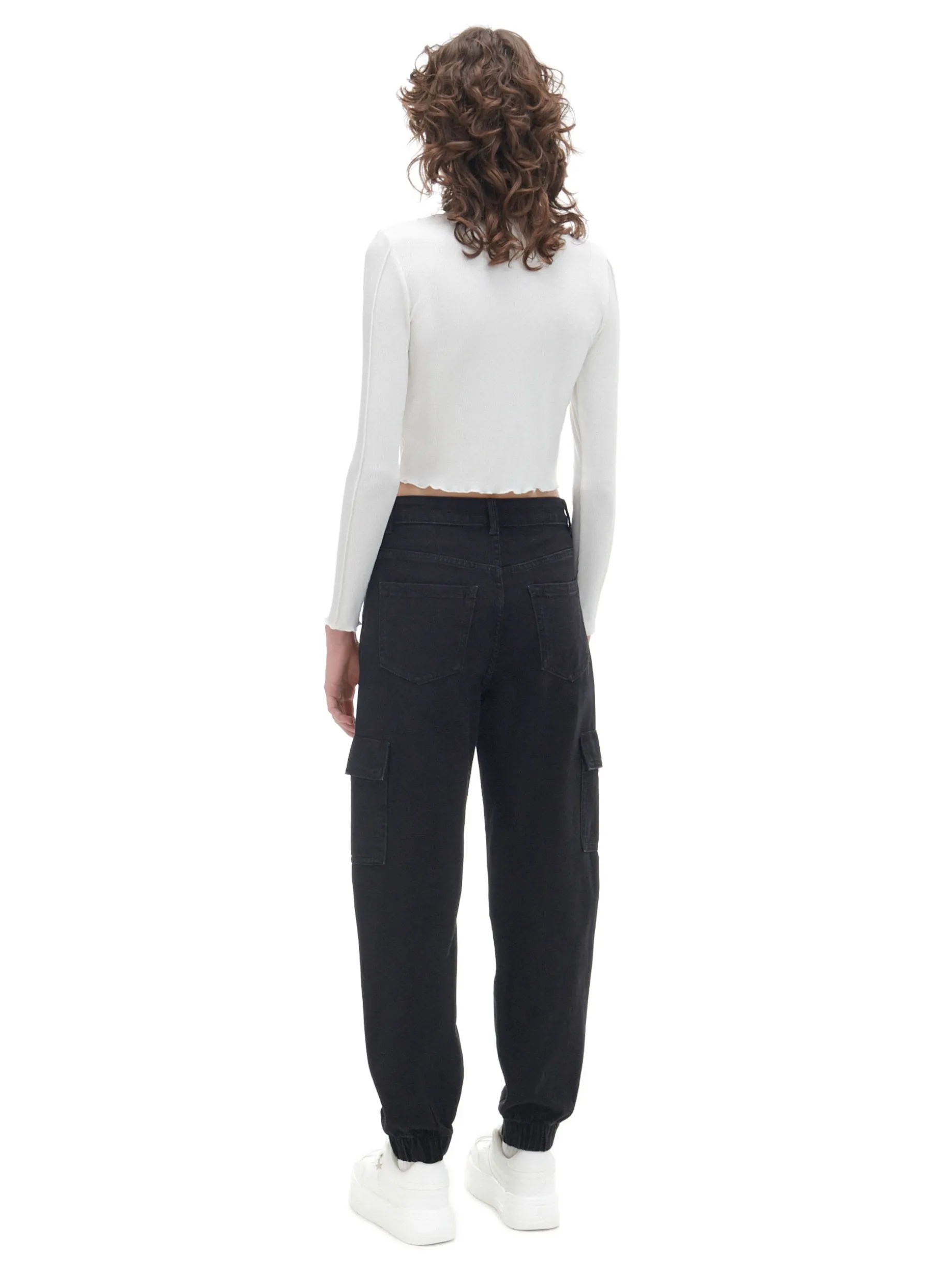 Czarne jeansowe joggery cargo