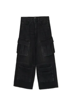 Czarne jeansy skater z kieszeniami