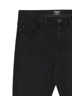Czarne jeansy slim