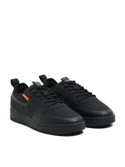 Czarne sportowe sneakersy