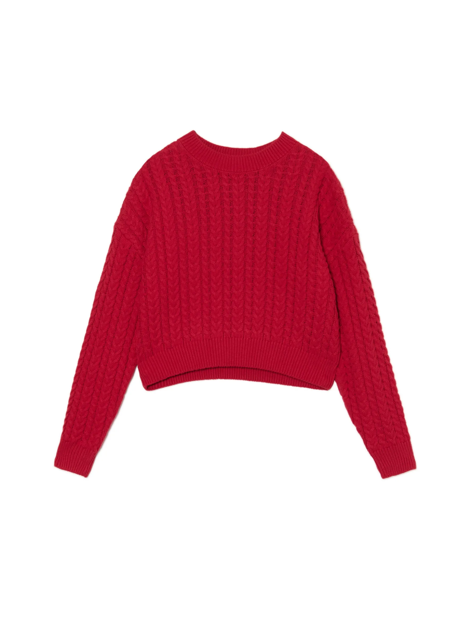 Czerwony sweter z warkoczowym splotem