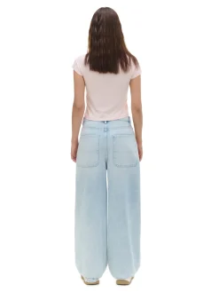 Jasne jeansy skater