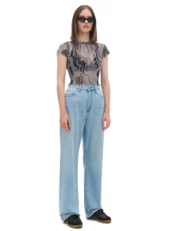 Jasnoniebieskie jeansy baggy