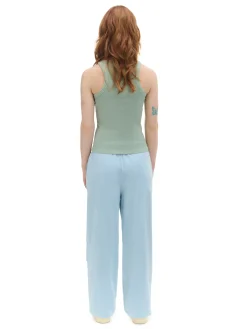 Jasnoniebieskie jeansy parachute