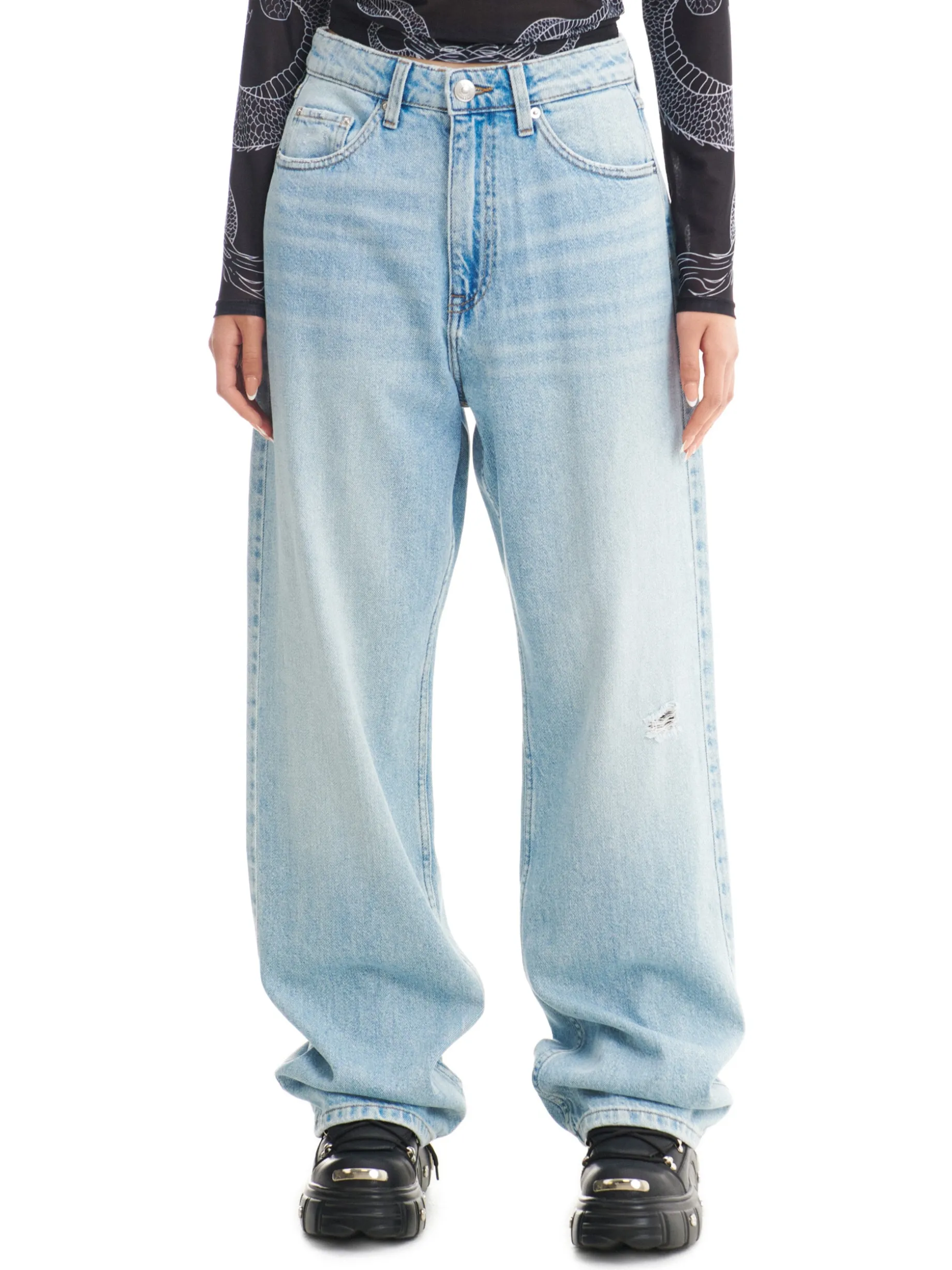 Jasnoniebieskie jeansy wide leg