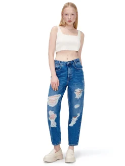 Jeansy barrel z przetarciami