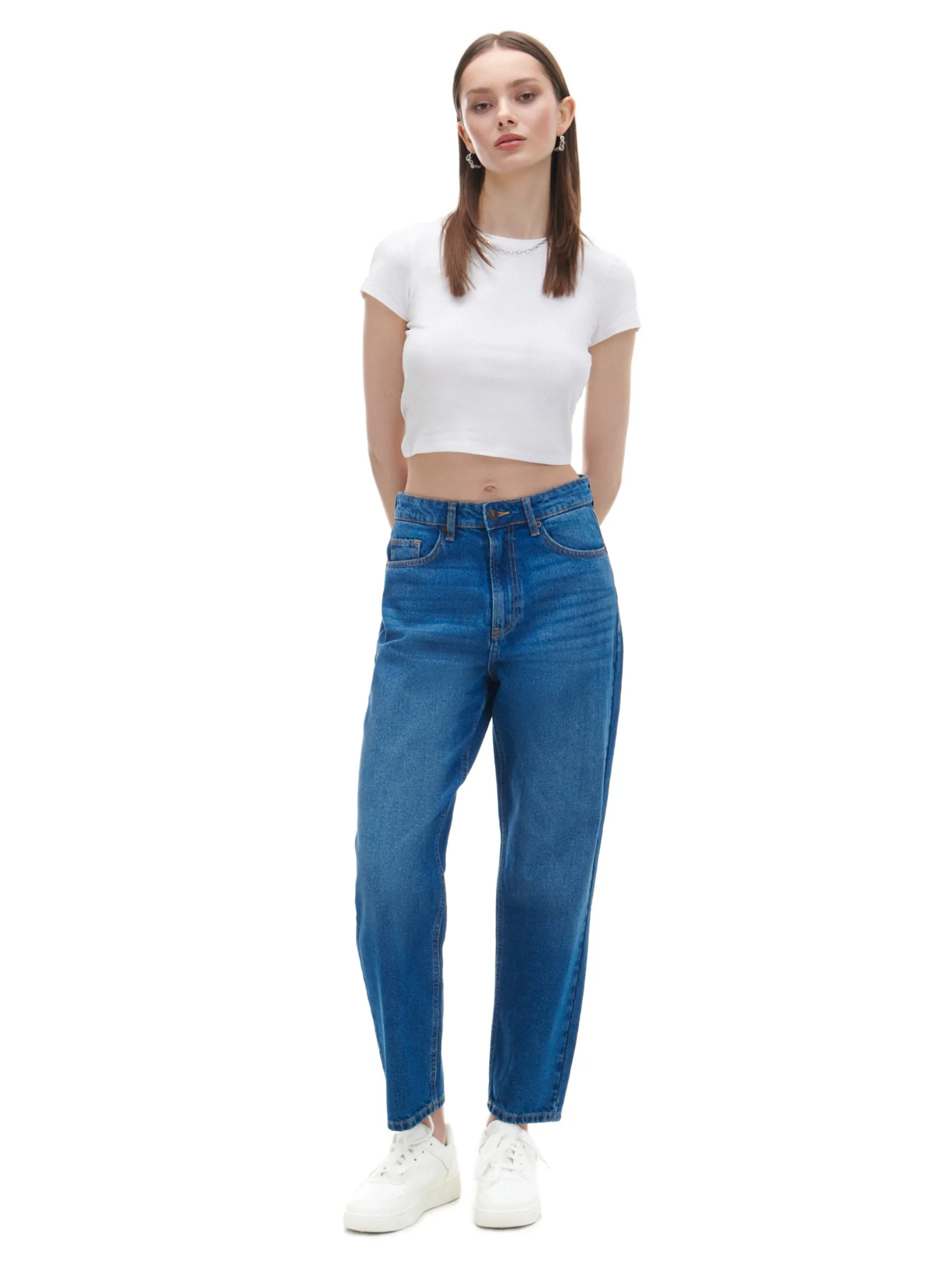 Klasyczne jeansy mom