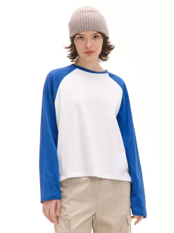 Koszulka longsleeve z niebieskimi rękawami