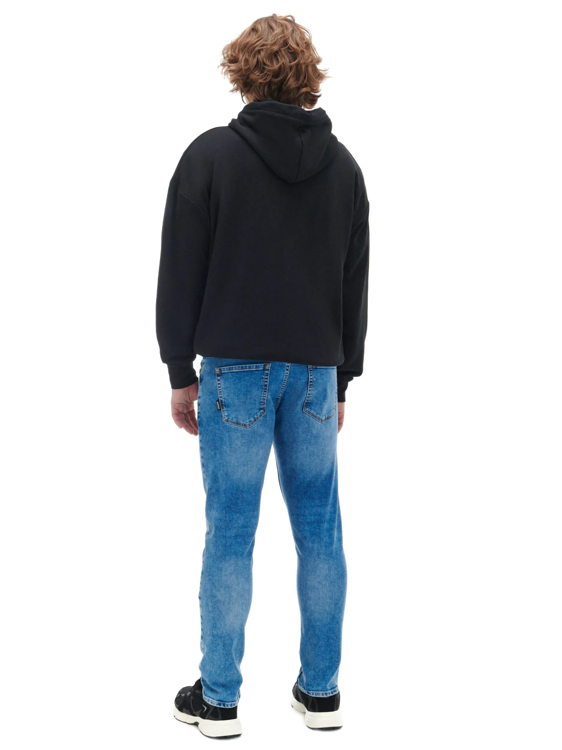 Niebieskie jeansy regular