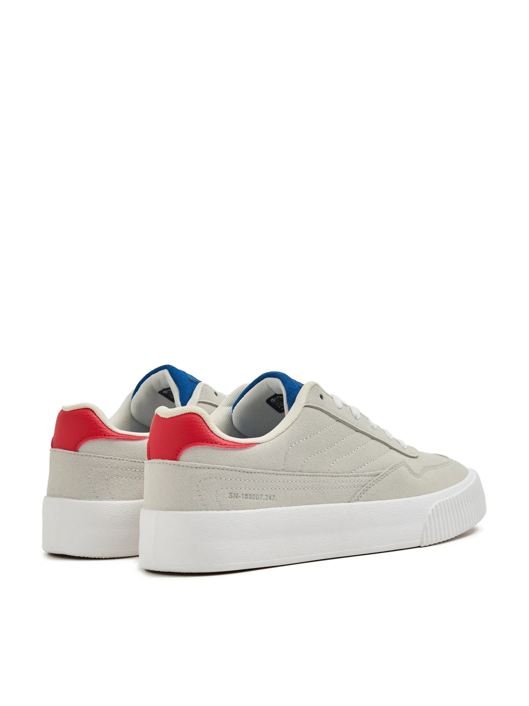 Sportowe sneakersy