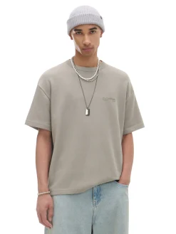 T-shirt z napisami